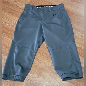 Under Armour Dark Gray Utility Softball Pants Size Women's Medium In EUC